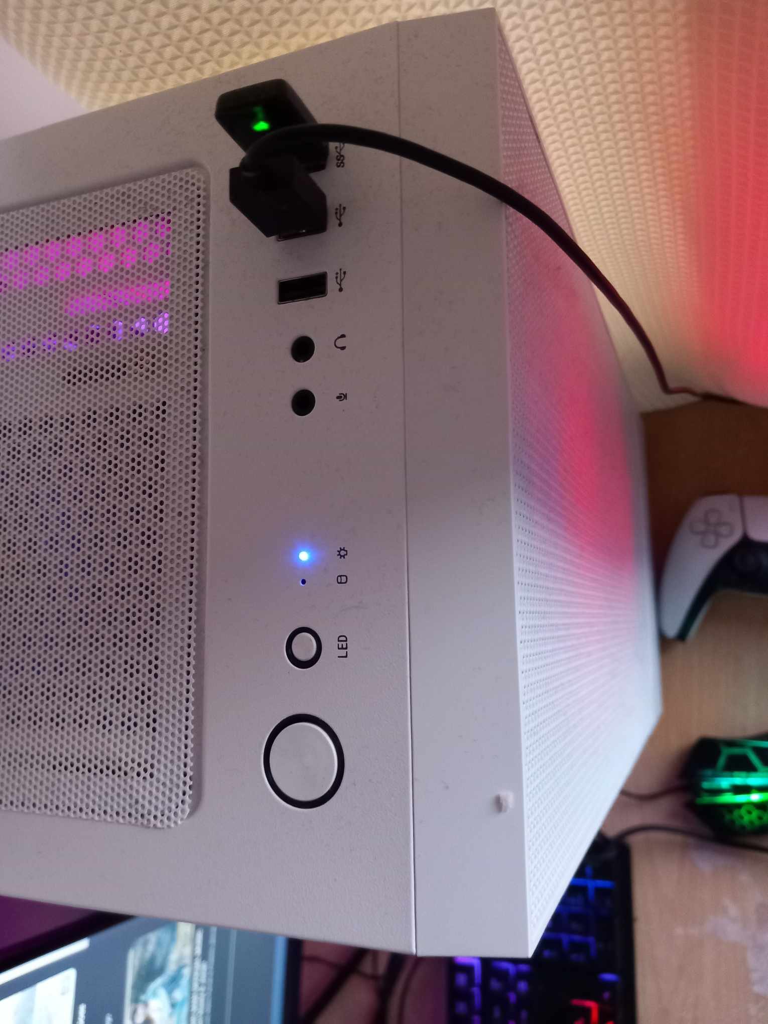 Snow White RGB Gaming Build - No Monitor - Image 2